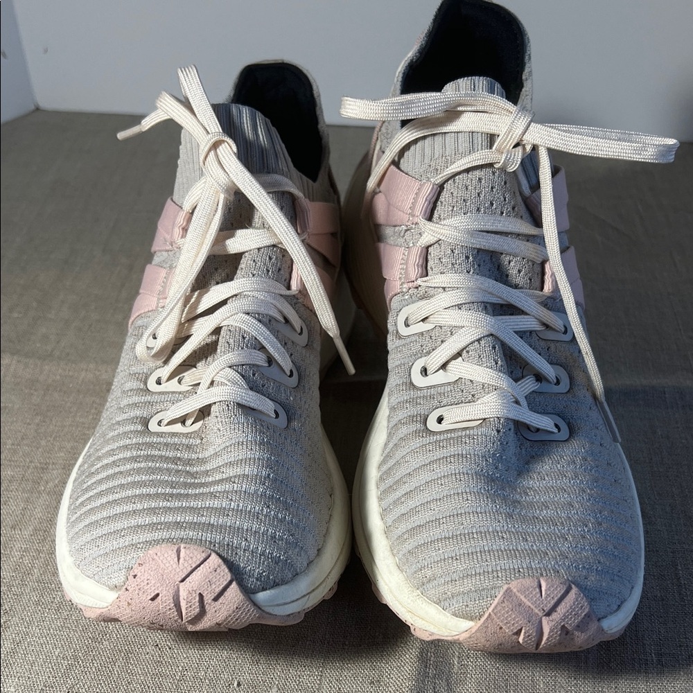 Women's Gray and Pink Merrill Vibram Sneakers 10W. SH150 - Picture 5 of 8
